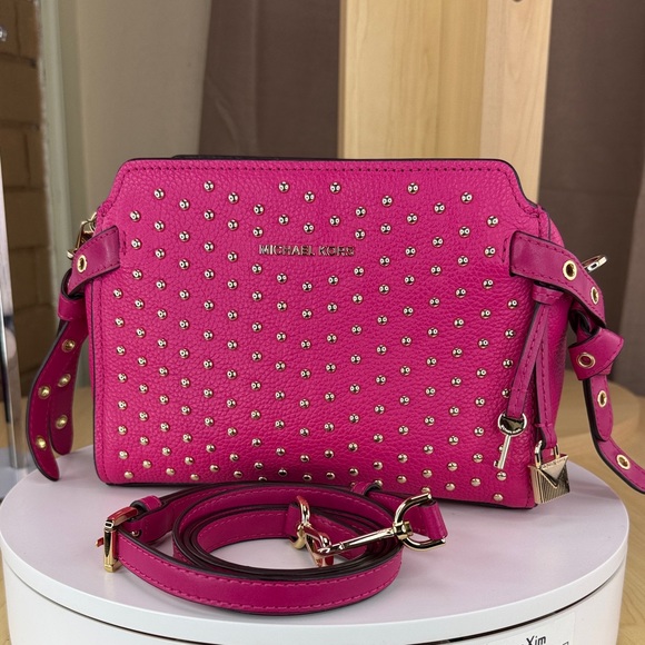 Michael Kors Handbags - 💥MK - 136U256